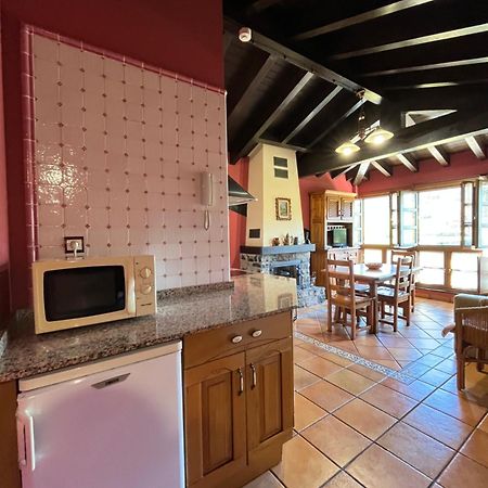 Apartamentos Turisticos Paseo De La Alameda Villaviciosa  Kültér fotó