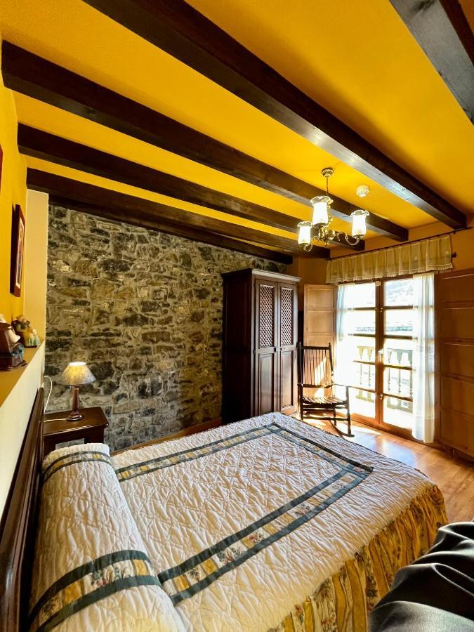 Apartamentos Turisticos Paseo De La Alameda Villaviciosa  Kültér fotó