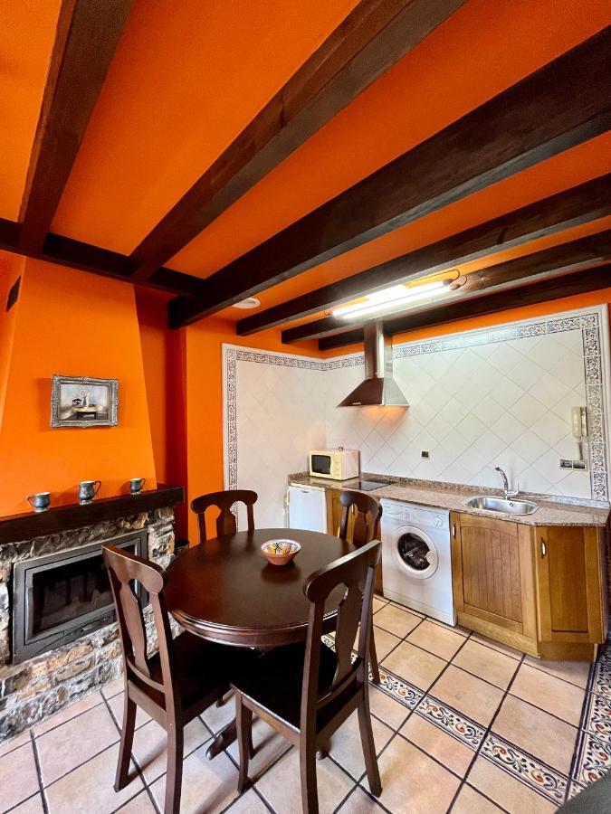 Apartamentos Turisticos Paseo De La Alameda Villaviciosa  Kültér fotó