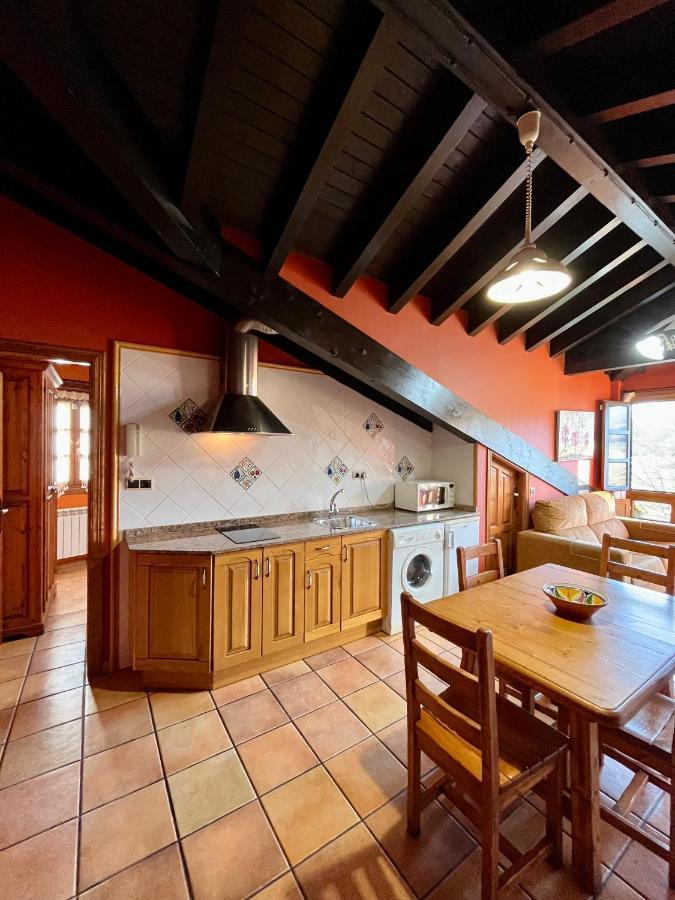 Apartamentos Turisticos Paseo De La Alameda Villaviciosa  Kültér fotó
