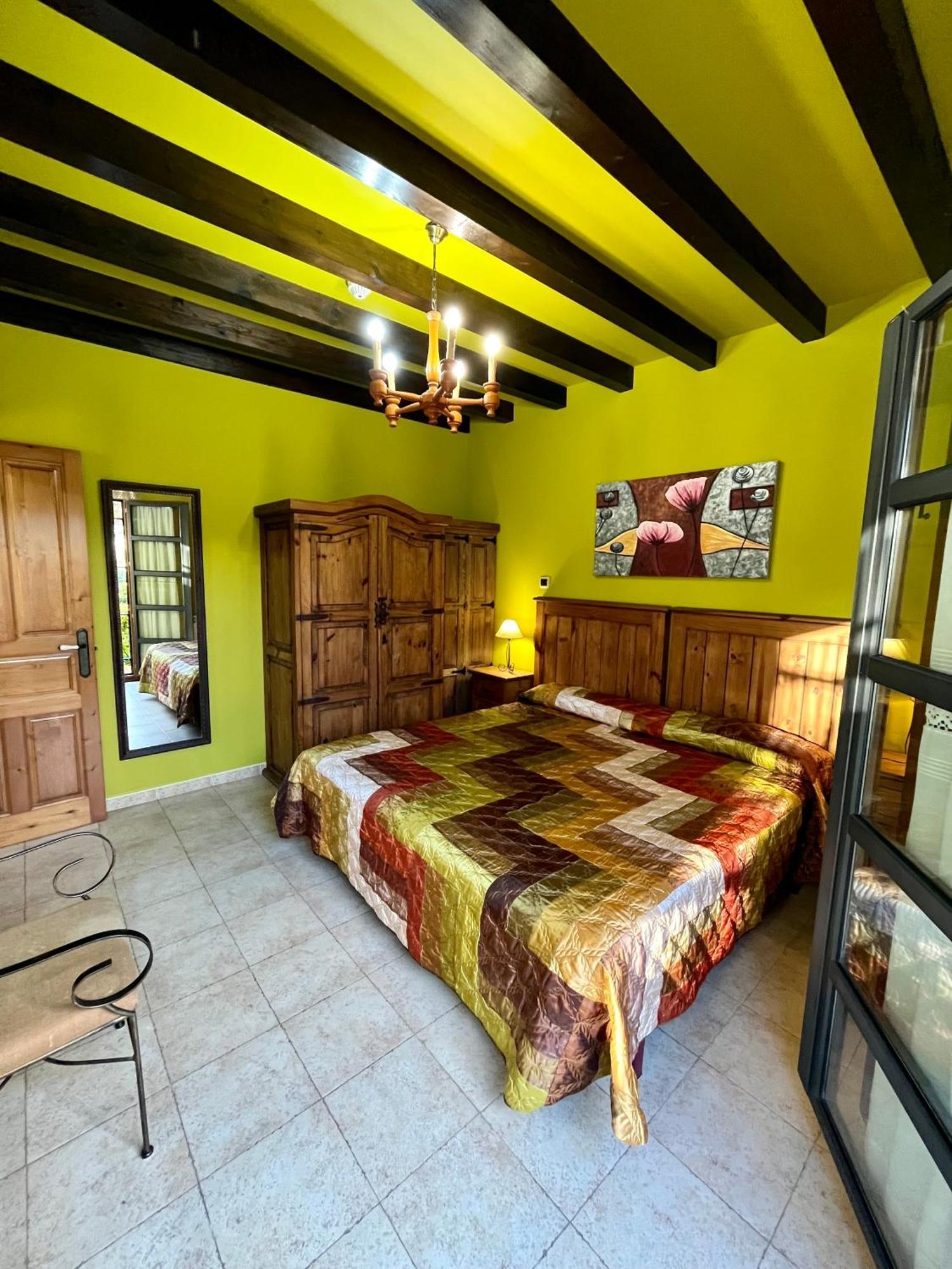 Apartamentos Turisticos Paseo De La Alameda Villaviciosa  Kültér fotó